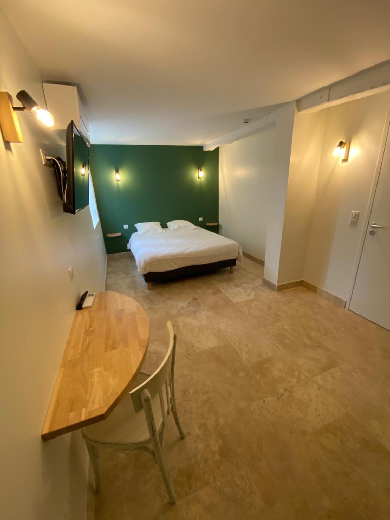 La Clef Des Champs Hotel Jugeals-Nazareth Room photo