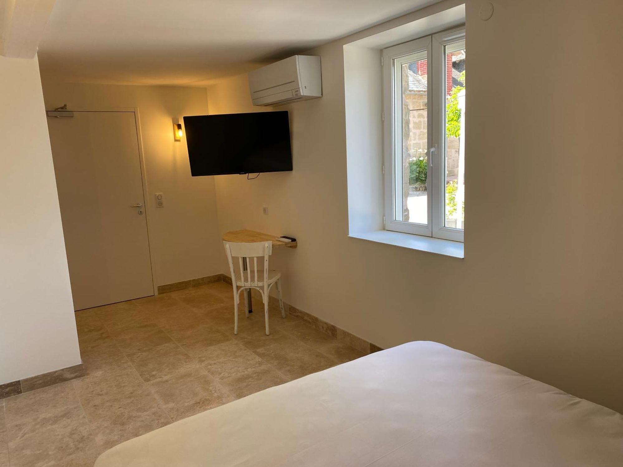 La Clef Des Champs Hotel Jugeals-Nazareth Room photo